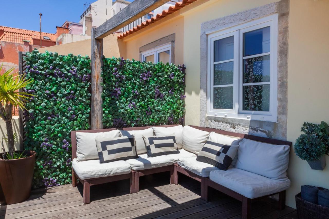 Lejlighed Breathtaking River-city View Two Private Terraces 3 Bedrooms And 3 Bathrooms 17th Century Building Bica Chiado District Lisboa